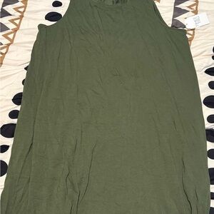 Time and Tru Forest Green Midi Dress